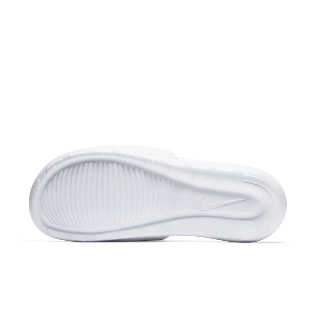 Nike Victori One papucs, fehér