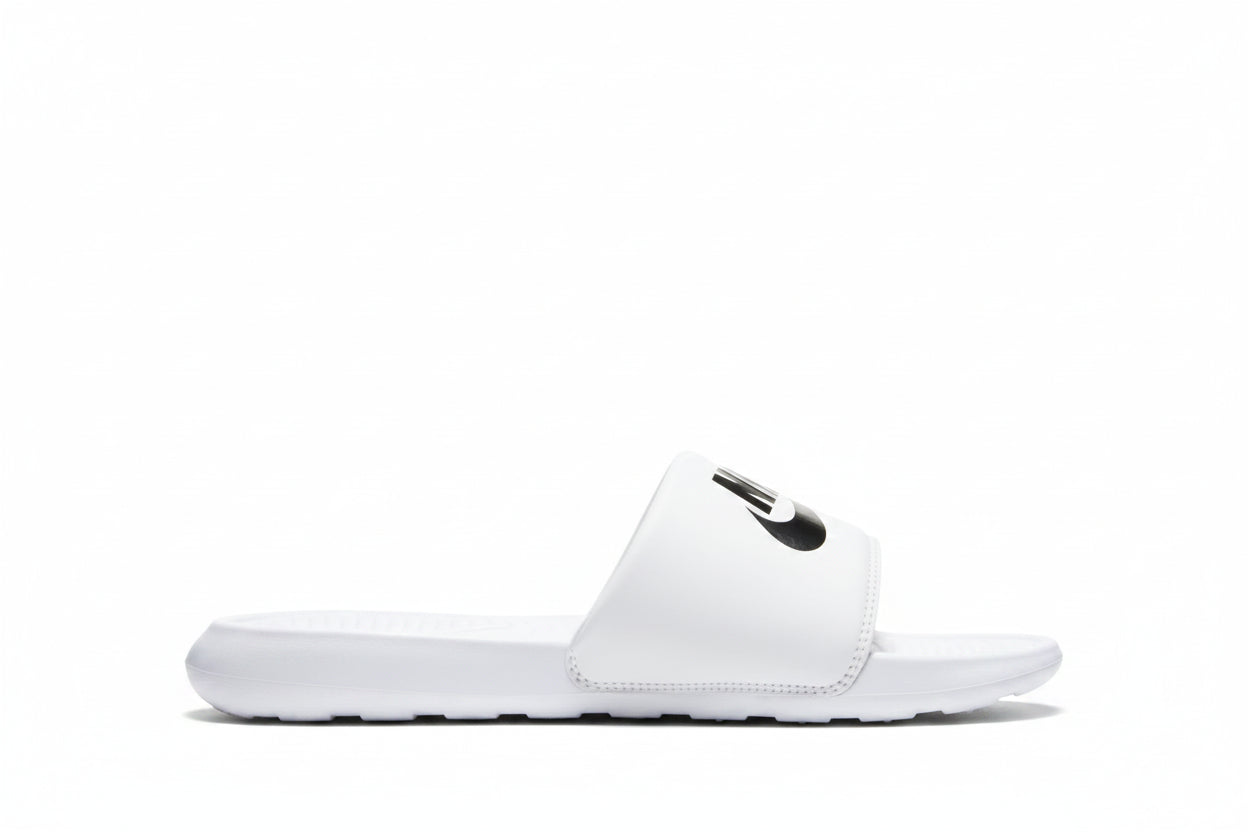 Nike Victori One fehér
