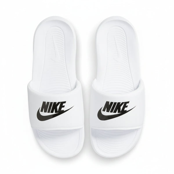 Nike Victori One fehér