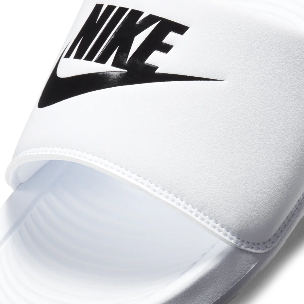 Nike Victori One fehér