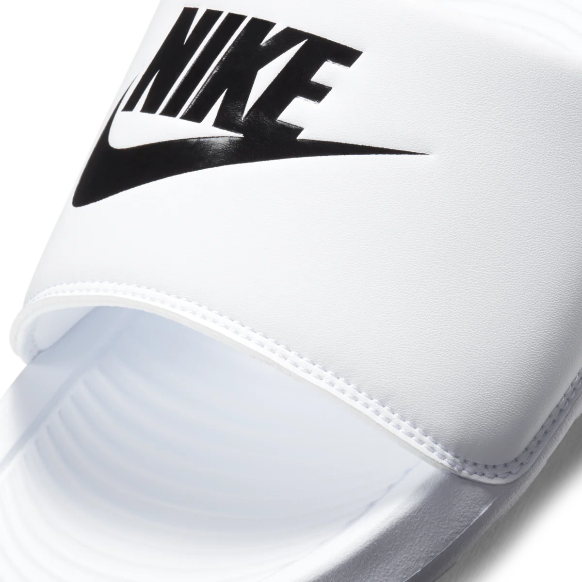Nike Victori One fehér